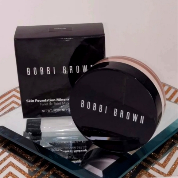 Bobbi Brown Skin Foundation Mineral Makeup "Alabaster" - Picture 1 of 1